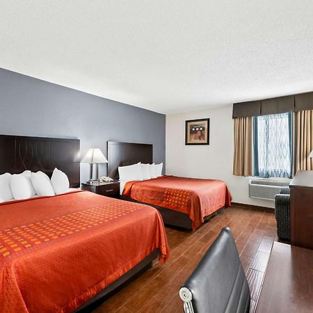 Surestay Plus Hotel By Best Western Lubbock Medical Center Eksteriør bilde