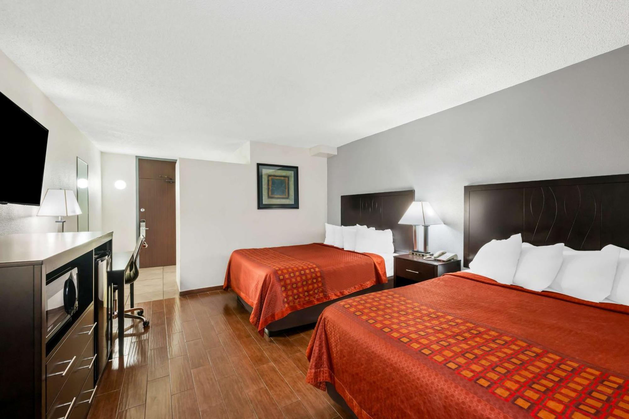 Surestay Plus Hotel By Best Western Lubbock Medical Center Eksteriør bilde