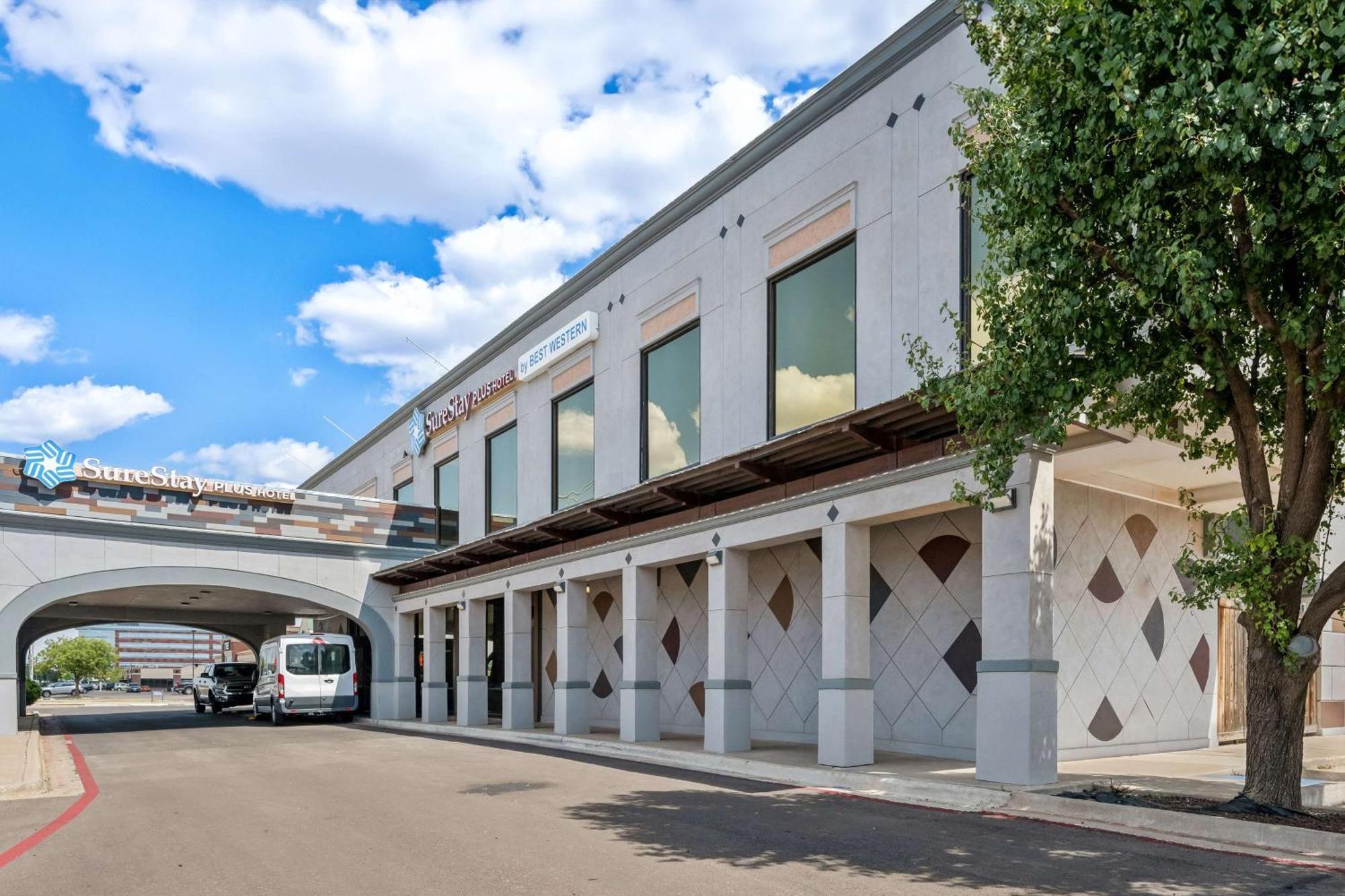 Surestay Plus Hotel By Best Western Lubbock Medical Center Eksteriør bilde