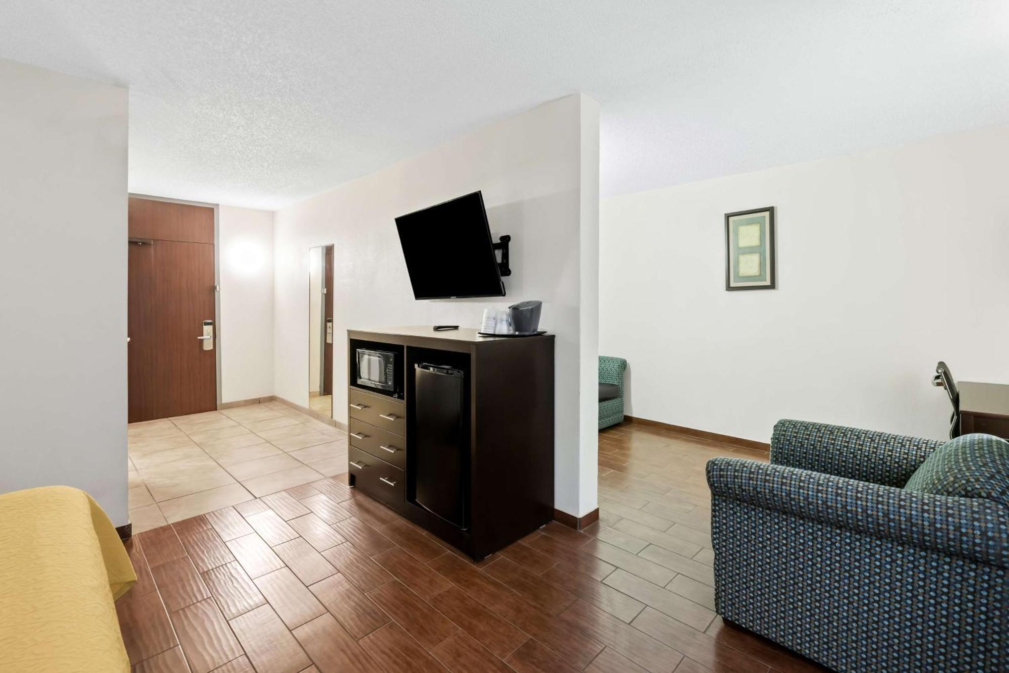 Surestay Plus Hotel By Best Western Lubbock Medical Center Eksteriør bilde