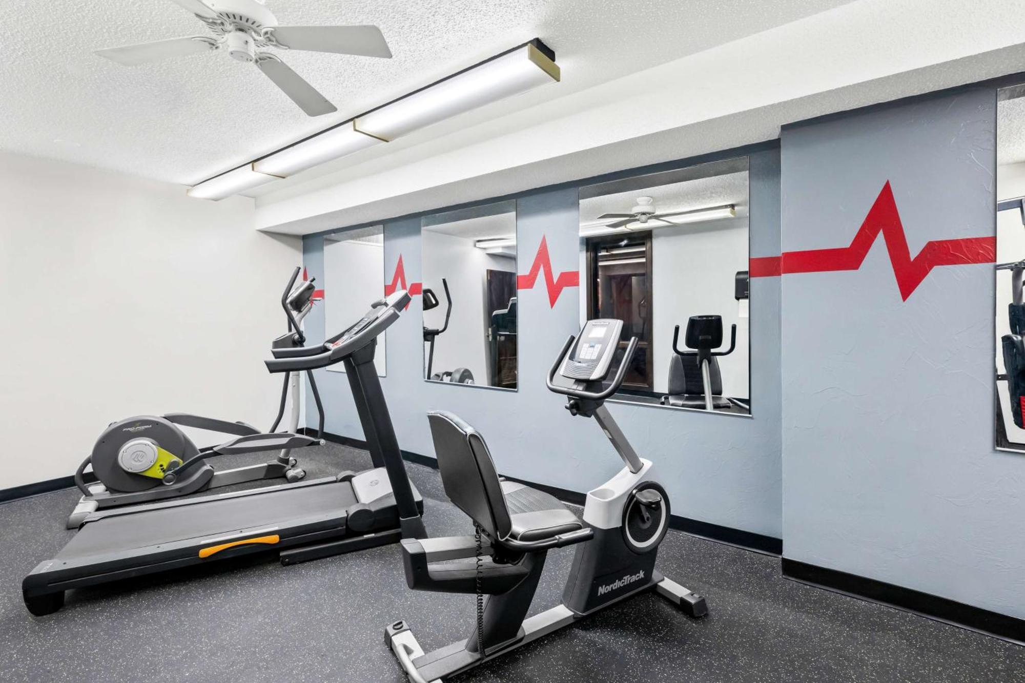 Surestay Plus Hotel By Best Western Lubbock Medical Center Eksteriør bilde